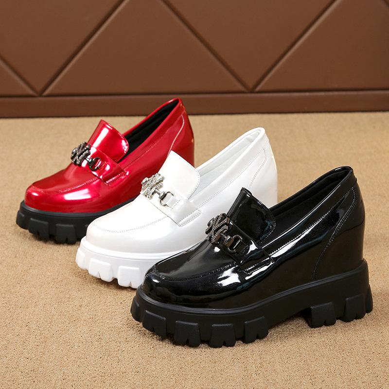 New versatile and comfortable women's shoes with thick bottom and low top