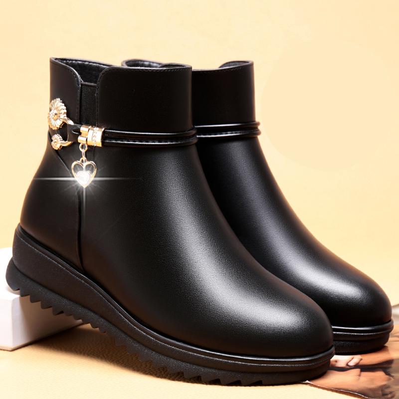 Middle-aged warm low-heeled non-slip rhinestone snow boots