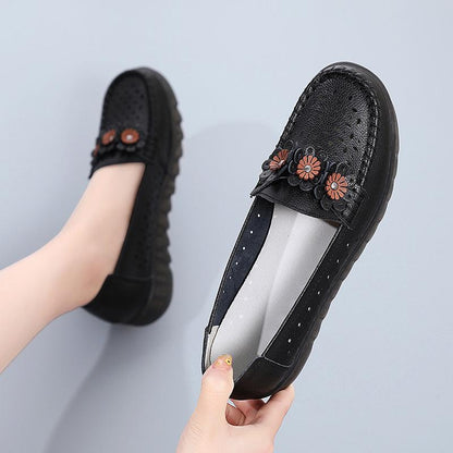 Genuine leather cutout flat casual shoes