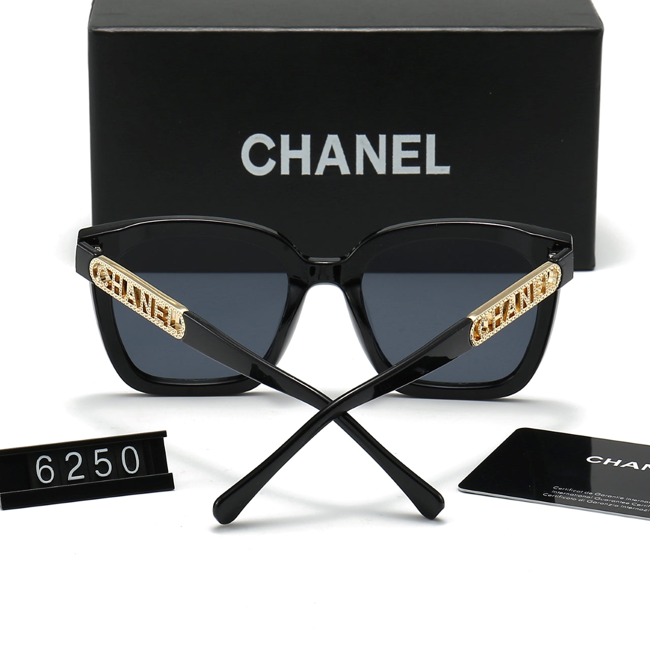 Classic Woman's Diamond Letters Frame Sunglasses